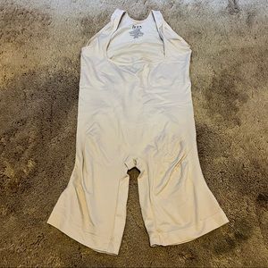 Avon Body Illusions Shapewear Nude Bodysuit Large 12-14
